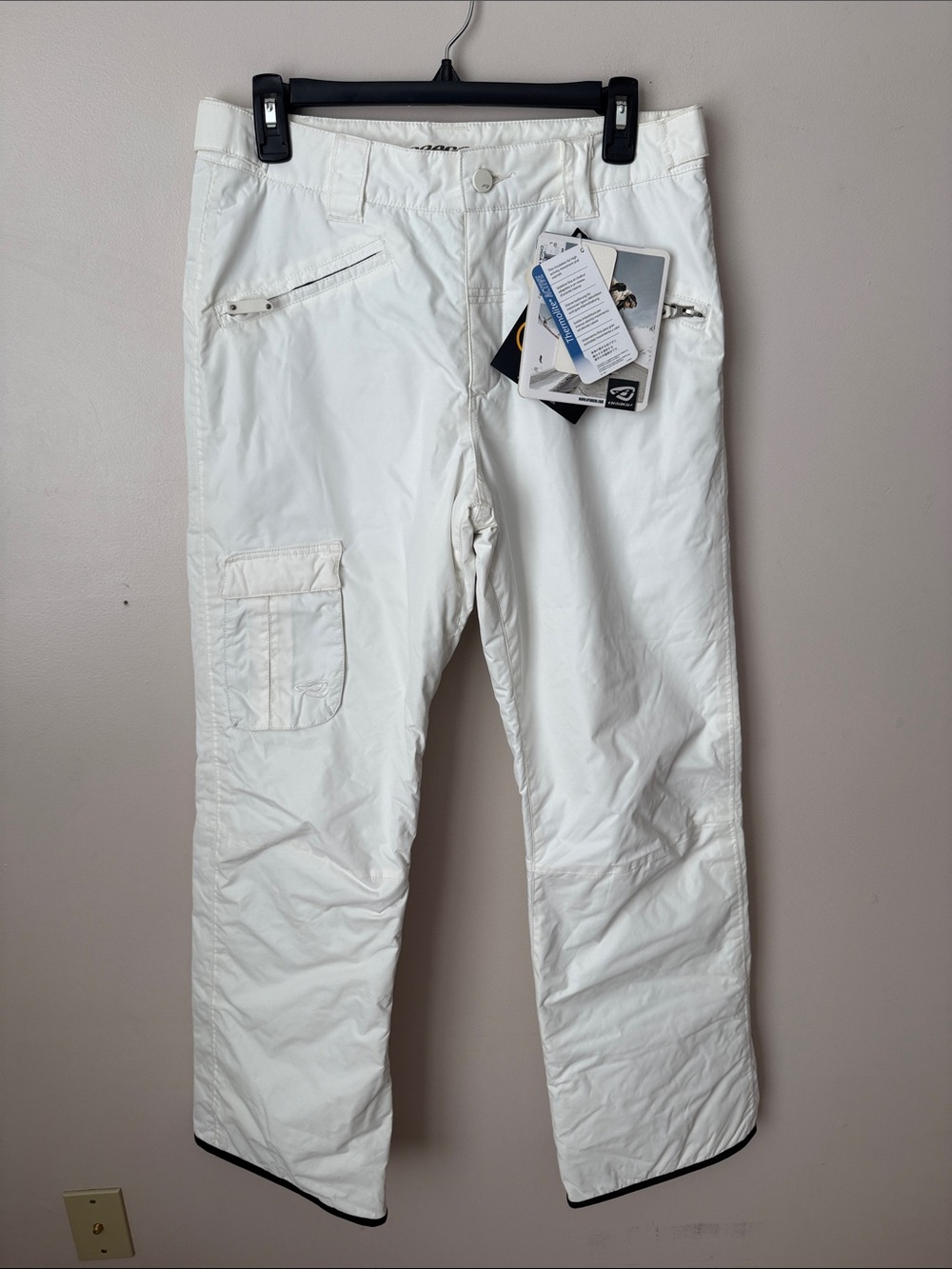 NWT Orage Ski Snowboard Pants Waterproof Breathable Fabric Women’s Size Large